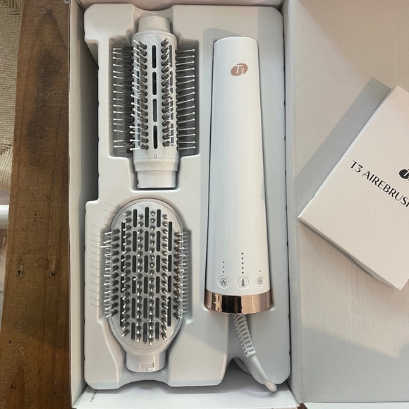 T3 Airbrush Duo - New w/Box! - Picture 3 of 4